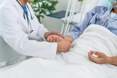 がん罹患の経験がある男性に聞いた「がん診断時の不安・心配」は…3人に1人が「外見の変化」