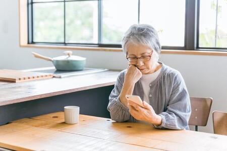 個人投資家の約6人に1人「投資詐欺」に遭遇 詐欺の経路で最も多かったのは