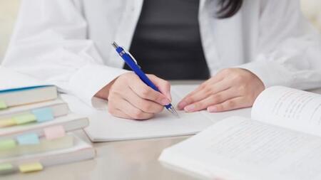 「盗品!?」古本で買った参考書に…購入者と所有者の誠意あるやり取りが話題に