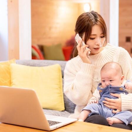 育休中、上司から毎日“仕事の電話”「夜遅くLINE、週末も…」これってルール違反じゃない?【社労士が解説】