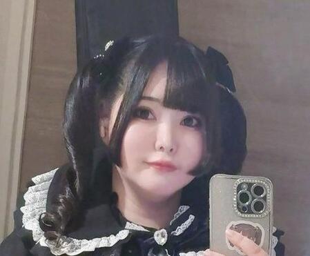 「32歳で76キロだけどフリル着てるよ」元アイドルのインフルエンサー、蔓延るルッキズムに喝！「みんな好きにやれ」