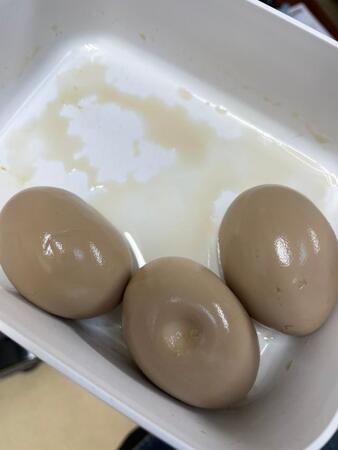 「俺の味玉自慢させて」店レベルの仕上がり！簡単、手早くつくれるレシピに「プロすぎ」「どうやったらこんなに完璧に作れるんだ…」