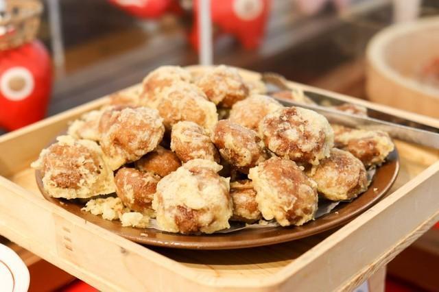 福島県の県民あるある「まんじゅうを天ぷらにして食べる」　※画像はイメージです（新 佐藤/stock.adobe.com）