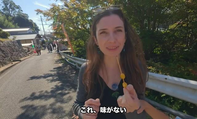 感想は、「臭みも味もない」－－。食感を楽しむものだと感じたそう。クリススタイルチャンネル（@chris_style_channel）提供