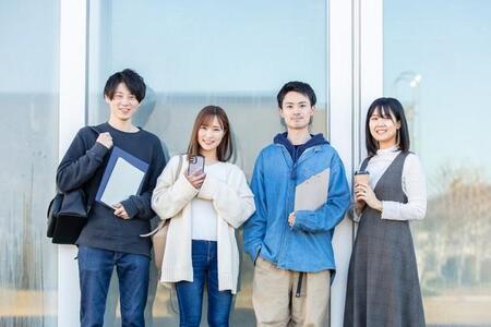 Z世代1000人が回答「漢字の読みが難しい大学ランキング」 3位は「椙山大学」、1位は?