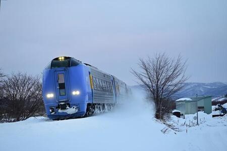 「面構えが違う」「生成AIかと…」 稚内～旭川間を走る冬の宗谷本線車両の雄姿が話題に