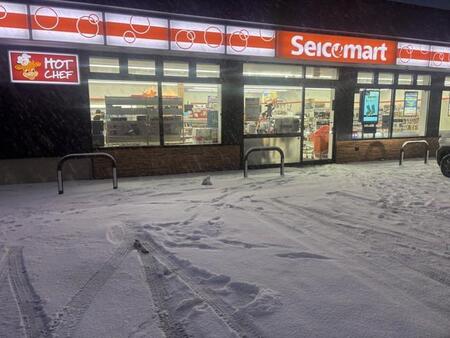 北海道民が伝授、凍結路面をスイスイ歩くコツ!安全な場所を瞬時に判断する方法に絶賛「すげぇ」「デンジャーゾーン多すぎ」