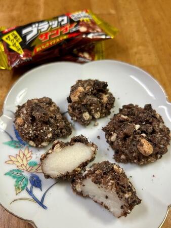 と、止まらん…ザクザク＆もちもち　余ったお餅とブラックサンダーが奇跡のハーモニー！