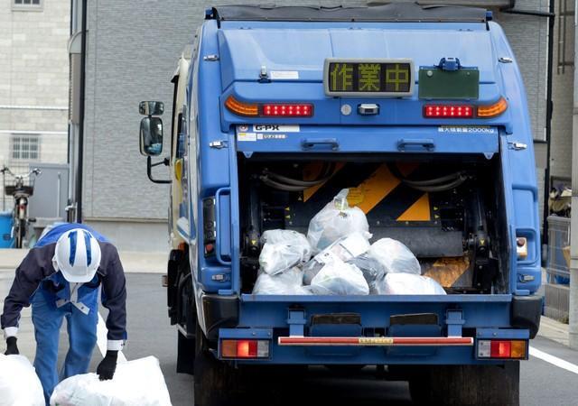 パッカー車の中で起こる「ビーズの流出」※画像はイメージです（moonrise/stock.adobe.com）