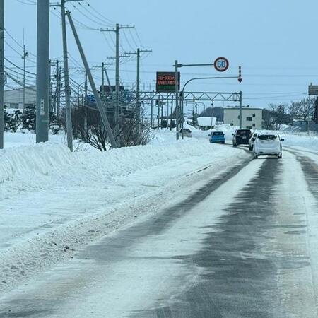道路に落ちていたのは…／大島良平さん（@BrunaRacing）提供＝画像をトリミングしています