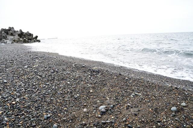 謎の青い物体が見つかった新潟県糸魚川市のヒスイ海岸（UI_forever/stock.adobe.com）