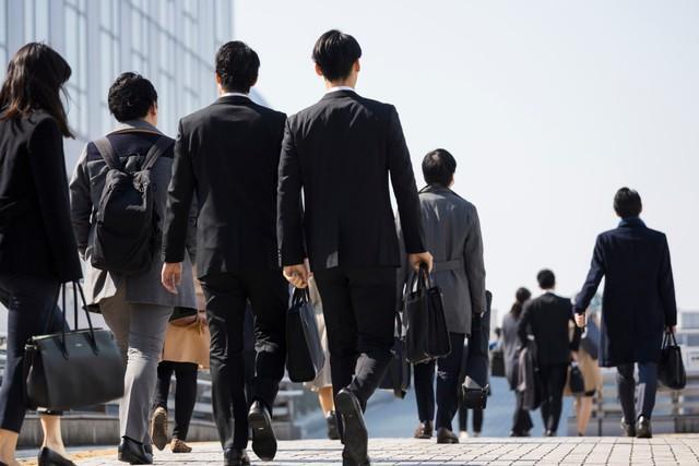 社会人1年目の6人に1人が初任給「30万円以上」　※画像はイメージです（paru/stock.adobe.com）