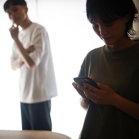 不妊治療しているのに不倫する妻　※画像はイメージです（yamasan/stock.adobe.com）