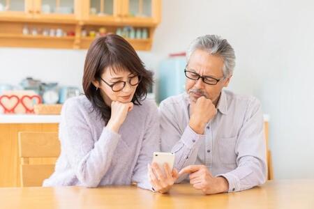 Web手続きが分かりづらく解約できない…　※画像はイメージです（miya227/stock.adobe.com）