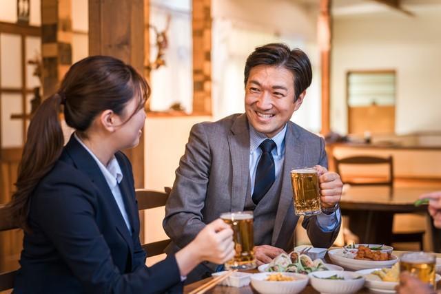 Z世代営業職の8割が飲み会やゴルフなどの「接待に前向き」　※画像はイメージです（buritora/stock.adobe.com）
