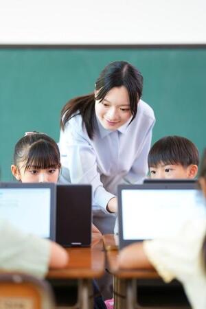 小5娘の一言に母びっくり…タブレット授業への“鋭すぎる危機感”がXで話題に（photoACより「ACworks」さん撮影、イメージ画像）