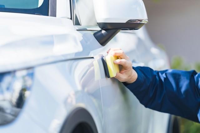 車の水垢の落とし方を整備士が解説　※画像はイメージです（metamorworks/stock.adobe.com）