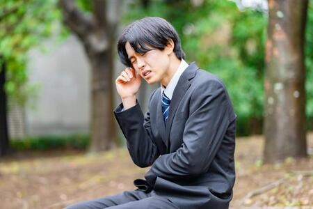 心身の異変を感じても「我慢して働き続けた」半数超　※画像はイメージです（ponta1414/stock.adobe.com）