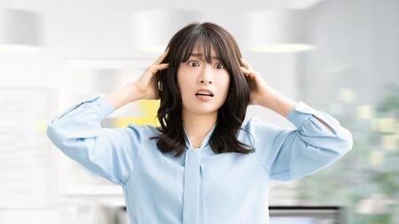 ジェネレーションギャップに驚く女性　※この画像はイメージです（Trickster*/adobe.stock）