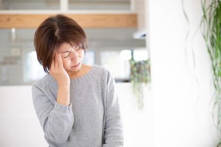 50歳の8割超が衰えを実感　※画像はイメージです（kazoka303030/stock.adobe.com）