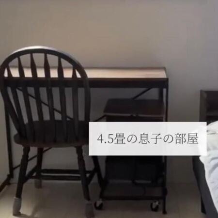  4.5畳の息子さんの部屋／ちょびろぐさん（@chobiloghome）提供