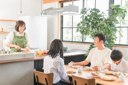 朝はなぜバタバタするのか？※画像はイメージです（buritora/stock.adobe.com/）