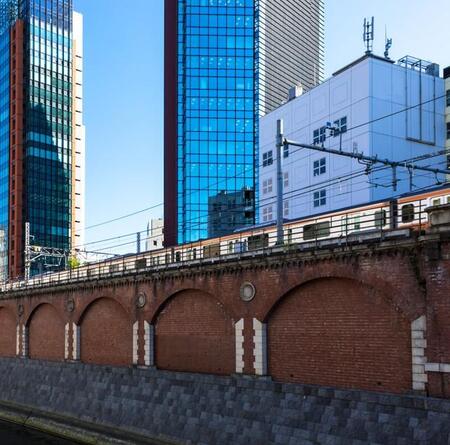 昌平橋架道橋　※画像はイメージです（MOCOHA IMAGE/stock.adobe.com）