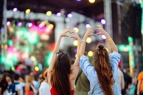 最も好きなK-POPアイドルグループは？　※画像はイメージです（maxbelchenko/stock.adobe.com）