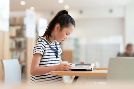 生成AI時代に「読書感想文」は必要か？　※画像はイメージです（hakase420/stock.adobe.com）