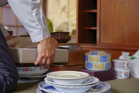 実家の不用品整理が進まない理由は？　※画像はイメージです（琢也 栂/stock.adobe.com）