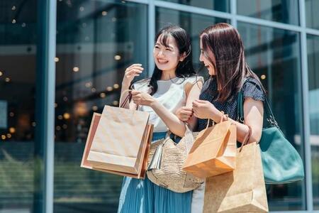 ファッションの参考にする国はどこ？　※画像はイメージです（buritora/stock.adobe.com）