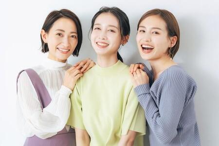 女性が直面する「大人の服選び」事情とは　※画像はイメージです（metamorworks/stock.adobe.com）