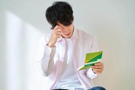 同年代と比べて自分の貯蓄が「少ない」と感じている人が約8割　※画像はイメージです（TAGSTOCK2/stock.adobe.com）