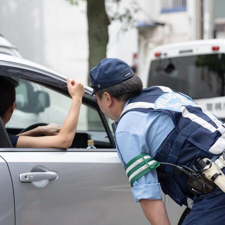 警察　※画像はイメージです（naka/stock.adobe.com）