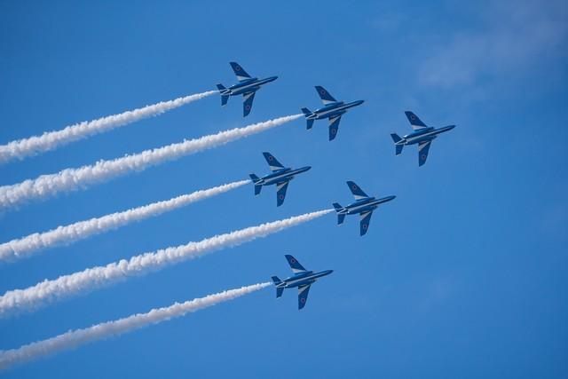 ブルーインパルス（igara-C/stock.adobe.com）※画像はイメージです