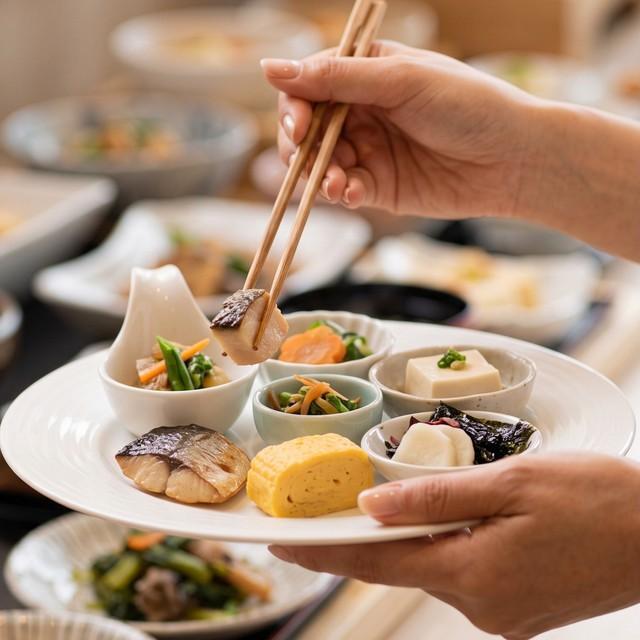 朝食バイキング　※画像はAIが生成したイメージです（AoIro scIA/stock.adobe.com）