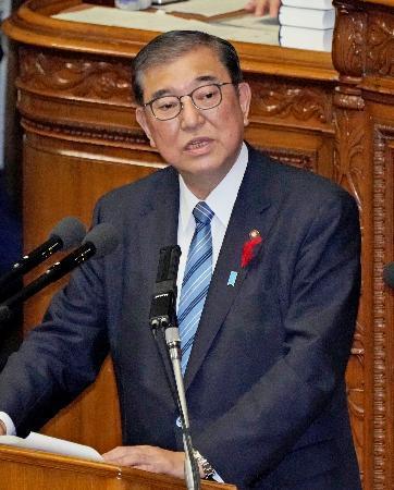 　衆院本会議で答弁する石破首相＝７日午後