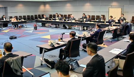 　法務省で開かれた遺言制度の見直しを議論する法制審議会＝２０日午後