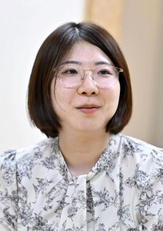 　西山朋佳女流名人