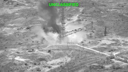 　米軍によるイラン攻撃の作戦中に確認された爆発。１５日に公表された（米中央軍提供、ロイター＝共同）