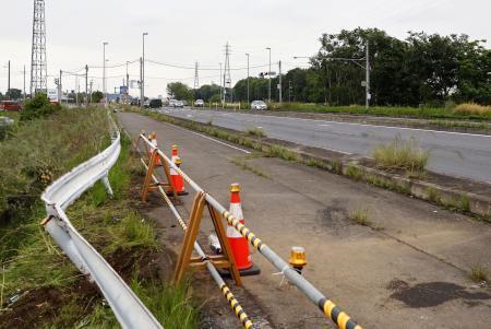 　家族３人が死亡した事故現場＝５月７日、群馬県伊勢崎市