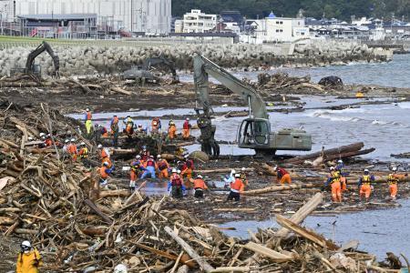 能登半島地震で地盤に変化か　国交省、決壊堤防を調査