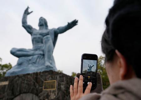 被爆地、平和賞授与で決意新たに　「核なくすため力合わせよう」