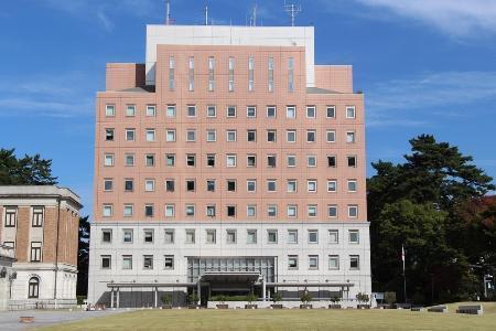 群馬・高崎で住宅火災、２人死亡　高齢夫妻と連絡取れず