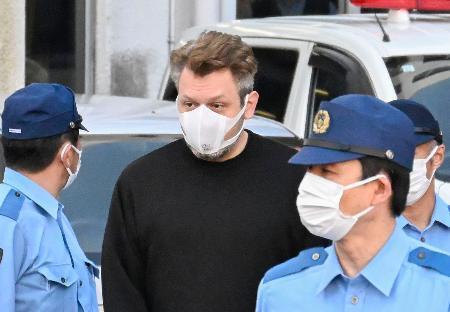 違法薬物密造か、静岡の施設捜索　錠剤５万個押収、３人逮捕