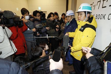 地震の負傷者、３道県４６人に　青森、６人減３１人に修正