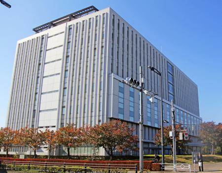 府中刑務所で傷害、2被告無罪 供述変遷、信用性認めず