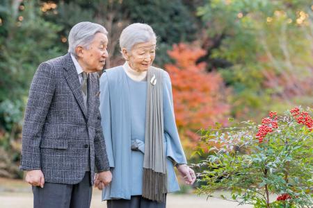 上皇さま９２歳に　先の大戦と向き合い