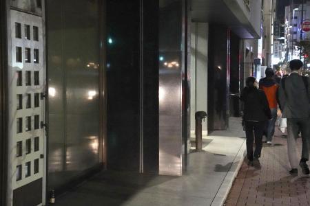 　タイ人少女が働かされていたとされる個室マッサージ店が入るビル＝１１月、東京・湯島