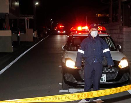 　事件のあった愛知県豊川市御油町一ノ坪のアパート周辺＝６日午前５時１１分